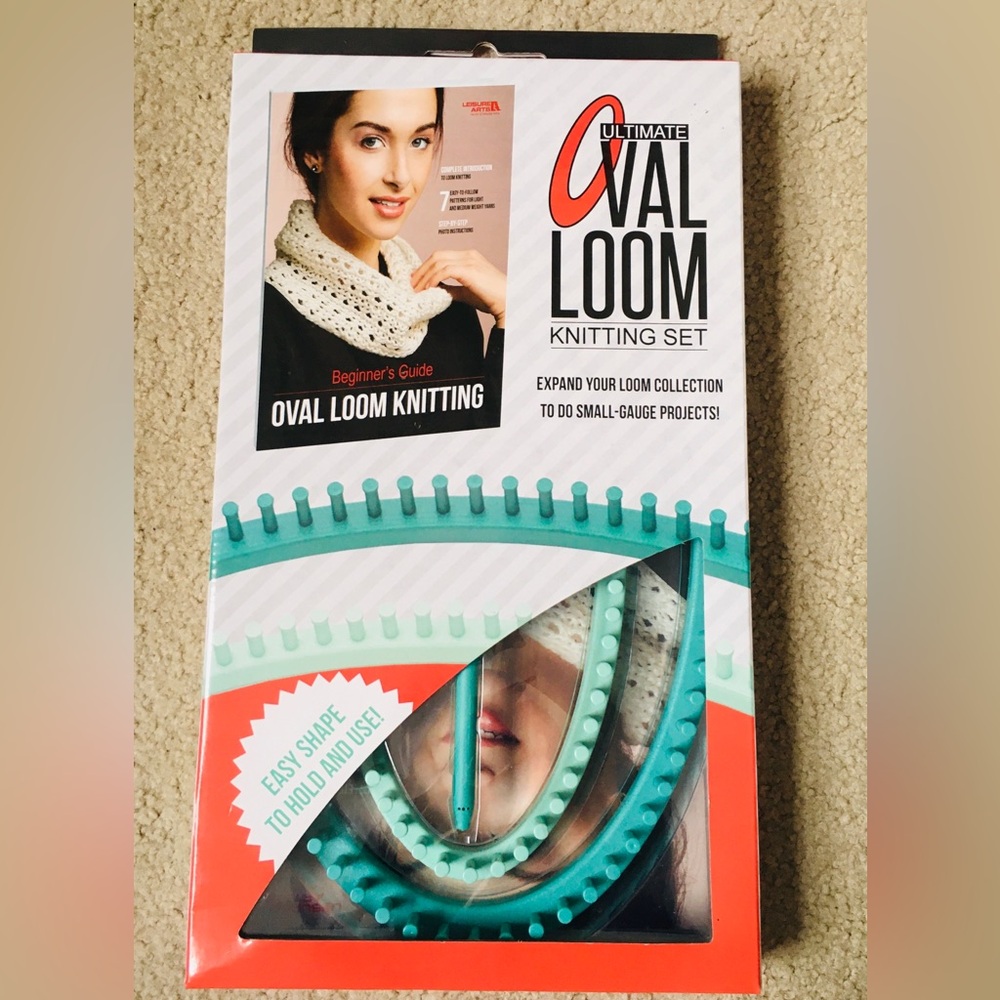 Brand new- oval loom knitting set.